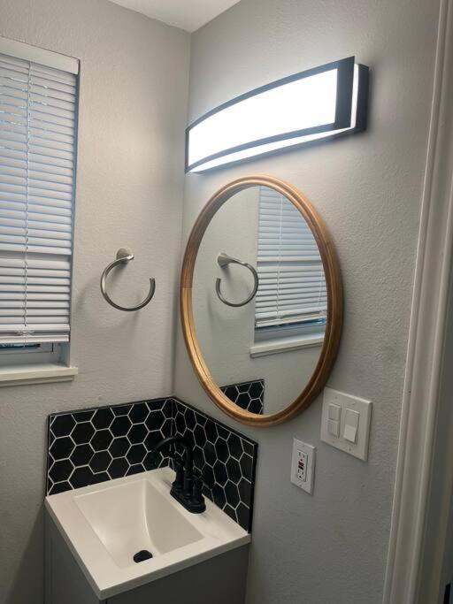 Cozy 1 Bed Close To Downtown 휴스턴 외부 사진